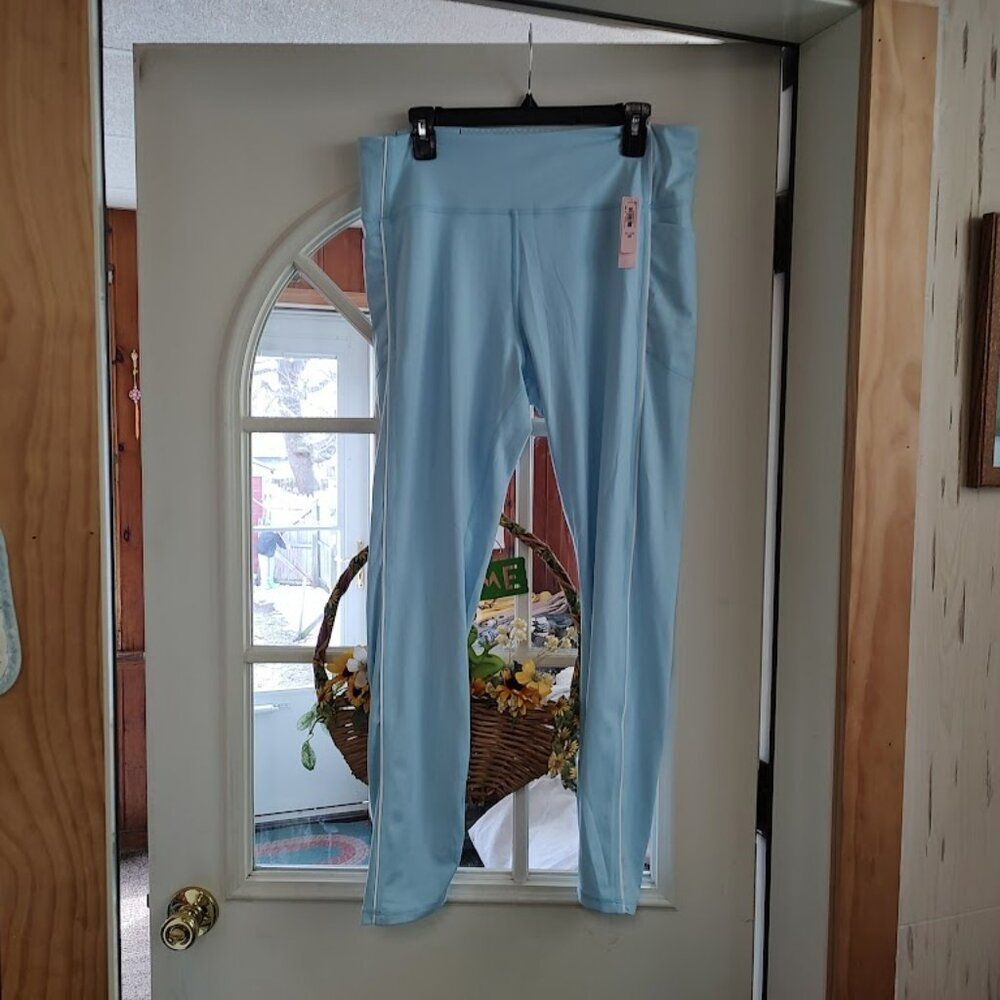 New Victoria's Secret Sport Light Blue Leggings Size Women's XL Long